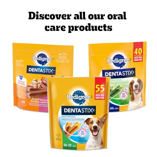 PEDIGREE DENTASTIX Oral Care Beef Flavour Adult Dog Treats - For Medium Breeds - Reduces Plaque and Tartar Buildup - 40 Sticks 972g Pouch