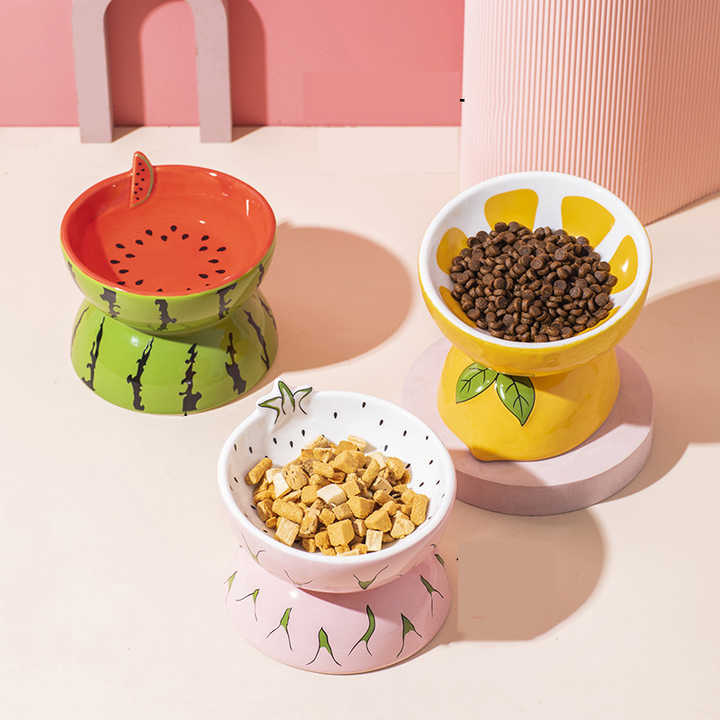 NNEDSZ Ceramic Elevated Pet Food Bowl - Cute Banana Pattern Design for Cats and Small Dogs - Furr-Reel
